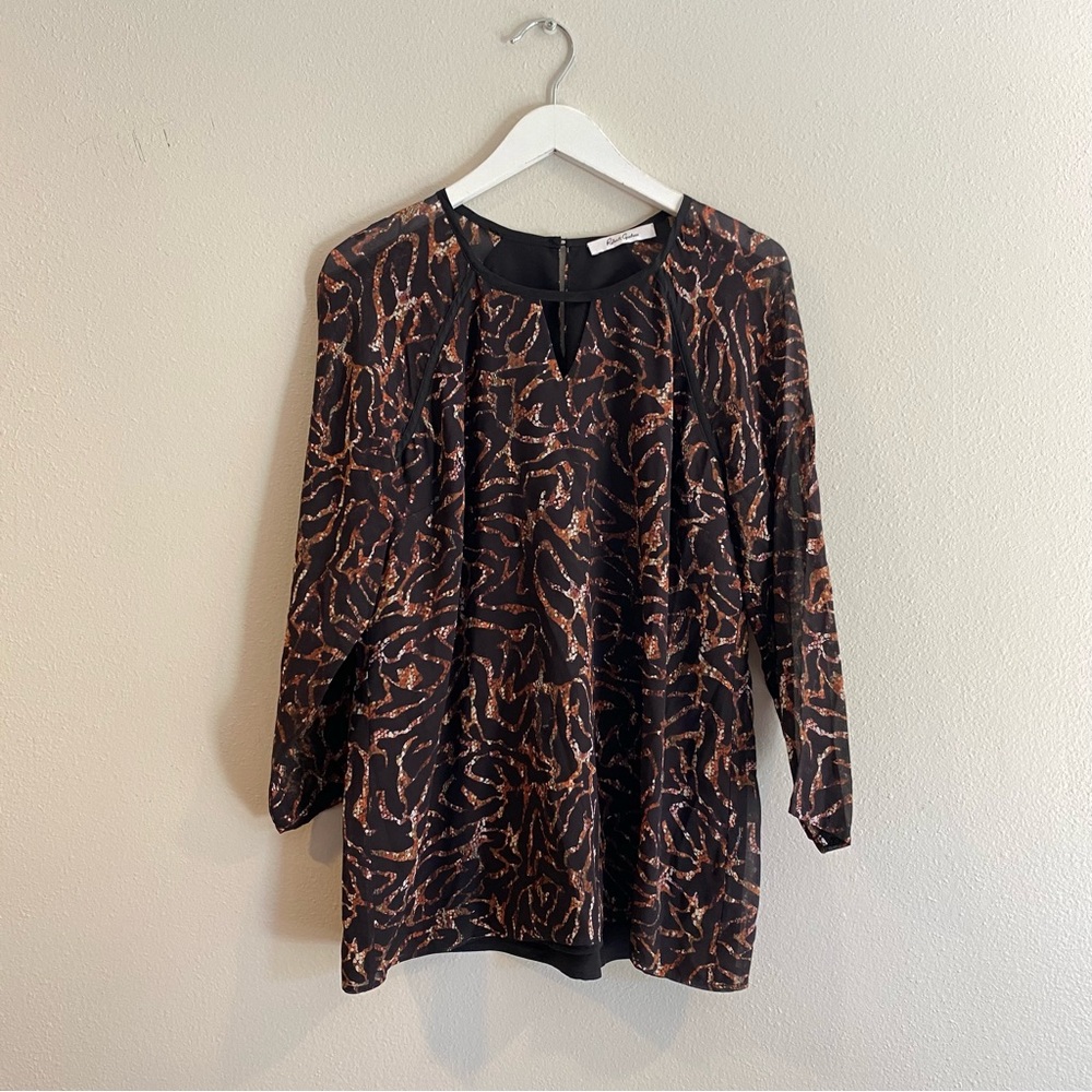 Robert Graham Black and Brown Abstract Top Size Medium 100% Silk